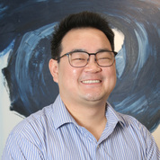 A portrait photo of doctor Jonathan Soetandio, a dentist in Magnolia